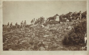 2nd Brigade of the Polish Legions] Column of artillery units of the Polish Legions in an unidentified place [Carpathian Mountains?]