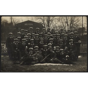 Czerwony Krzyż] Fotografia niemieckiego oddziału Czerwonego Krzyża. Częstochowa 12 XII 1914 r.