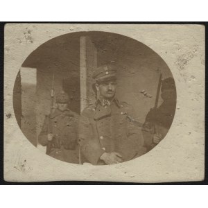 LEGIONY POLSKIE] Fotografia z dedykacją Romana Góreckiego, oficera Legionów Polskich, podczas odbywania kary więzienia w obozie jenieckim Huszt. 17 III 1918 r.