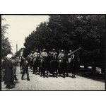 Błękitna Armia gen. Józefa Hallera] Zestaw 10 fotografii Błękitnej Armii oraz gen. J. Hallera z różnych defilad i uroczystości. Kraków 1919-1925, odbitki powojenne