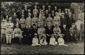 Blue Army, Greater Poland] Gen. Jozef Haller among his fellow Vietnamese. Krotoszyn? Photo: photographic establishment 