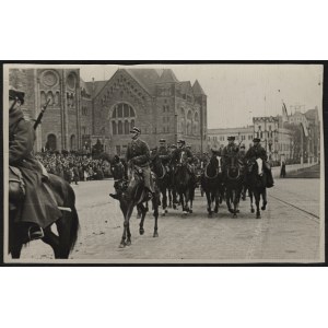 7 Dywizjon Artylerii Konnej] 7 D.A.K. podczas defilady w Święto Niepodległości. Poznań 11. XI. 1934 r. Fot. M. Pawlak, Poznań. G. Wilda 49/3