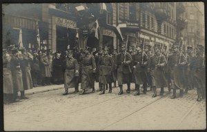 Army of Greater Poland, Army of Greater Poland] Photograph of a military parade in 1919. Photo by Greger and Ska. In Poznan.