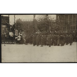 Armia Wielkopolska, Wojsko Wielkopolskie] Fotografia z Mszy św. odprawionej przed przysięgą Armii Wielkopolskiej, złożonej przez gen. Dowbor-Muśnickiego. 26 I 1919 .Fot. Greger i Ska. W Poznaniu.