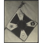 [27 Pułk Piechoty] Fotografie sztandaru 27 Pułku Piechoty. Okres międzywojenny.