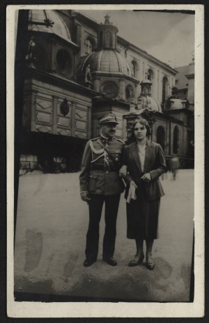 Portrait of Brig. Gen. Emil Mecnarowski with his wife at Wawel Castle. Cracow, August 2, 1939.