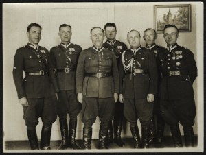Infantry NCO School for Minors No. 3] Photograph of the officer cadre of the S. P. P. for Minors No. 3 Nisko.
