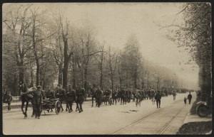 Warsaw] The march of the Cadet School from Warsaw to Rembertów. May 5, 1923.