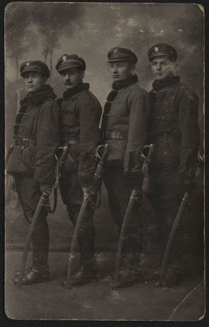 POLISH-BOLSHEVIK WAR] Photograph of 4 cavalrymen. 20 II 1920.