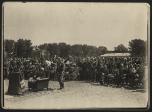 Polish Army, Generalicia] Field Mass 1934 in the presence of the President of the Republic of Poland. Prof. I. Mościcki and the Generalicia of the Polish Army/ Suwałki (?).