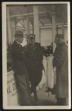 Polish Army] Photo of Gen. W. Wejtko during talks. Nałęczów 20 July 1931.