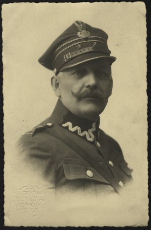 Polish Army] Photograph of an officer in the rank of lieutenant colonel of the Polish Army. Photo Kuczynski Krakow