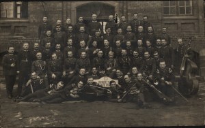 [5 Gendarmerie Squadron] Group photograph of officers of the 5th Gendarmerie Squadron in Krakow IX 1925.