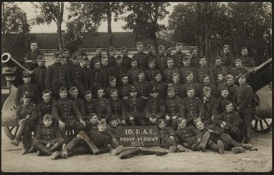 10 Pułk Artylerii Ciężkiej] Fotografia zbiorowa podoficerów rezerwy 10 P.A. C. Przemyśl 1931 [autografy]
