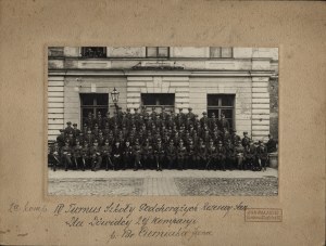 Warsaw, Sanitary Training Center] 4th Turn of the School of Sanitary Reserve Cadets. Photo with dedication to the Commander of the 2nd Company Mr. Br. Jan Cierniak. Photo by Jan Malarski Warsaw, Chmielna 10.