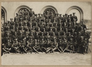 Wojsko Polskie] Zdjęcie z promocji w Batalionie Szkolnym Piechoty nr 5 w Łobzowie. Ok. 1927-1930