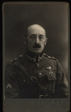 AXMANN Otto] Set of photographs and documents after Otto Axmann, artilleryman, colonel of the Polish Army, commander of the 12th Light Artillery Regiment. 1897-1940.