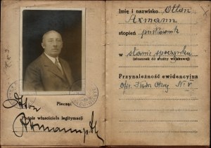AXMANN Otto] Set of photographs and documents after Otto Axmann, artilleryman, colonel of the Polish Army, commander of the 12th Light Artillery Regiment. 1897-1940.