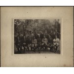 Wojsko Polskie] Fotografia kadry Szkoła Strzelań Artyleri w towarzystwie wyższych oficerów artylerii, w tym francuskich. Toruń 1922 [widoczny m.in. płk Otton Axmann, również francuscy oficerowie]