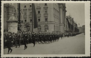NAVY] Photo from the funeral ceremonies of Marsz. J. Pilsudski with the participation of MW officers. Krakow, 18 May 1935