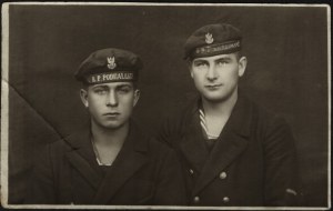NAVY]] Photograph of 2 sailors from the crew of the torpedo boats ORP Krakowiak and ORP Podhalanin. Gdynia 1930s.