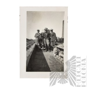 II RP Armored Forces Officers Photograph Armored car wz.28