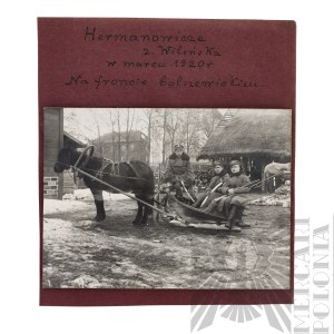 II RP Fotografia Żołnierzy Kawalerii Wojska Polskiego w Czasie Wojny Polsko-Bolszewickiej Hermanowicze - Kurtka Ułanka wz.17, Szabla wz.17