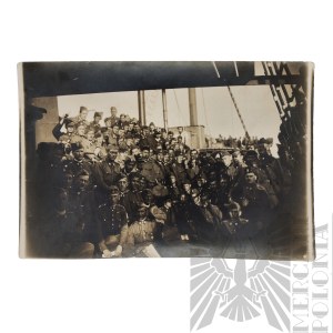 II RP Photograph of Polish Army Soldiers on Ship.
