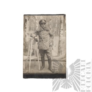II RP Fotografia Studyjna Wczesne Wojsko Polskie Kurtka Ułanka, Szabla