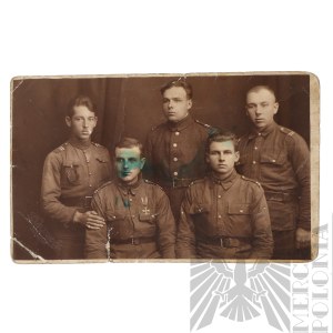 II RP Fotografia Grupowa Żołnierzy Wojska Polskiego - Krzyż Walecznych KW, Radom