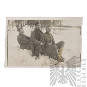 [KIEŁBASA] II RP Fotografia Żołnierzy KOP Na Sankach - Stefan Kiełbasa Korpus Ochrony Pogranicza Batalion “Hoszcza”