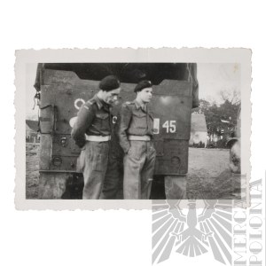 [ZŁOTOROWICZ] PSZnZ Photograph of Tadeusz Zlotorowicz with a Friend by a Truck - Knight of the Virtuti Militari