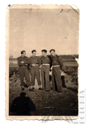 [ZŁOTOROWICZ] PSZnZ Photograph of Tadeusz Zlotorowicz with Colleagues - Tadeusz Zlotorowicz - Knight of the Virtuti Militari