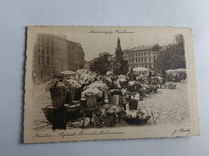 KRAKOW MARKET MICKIEWICZ MONUMENT, DAMAGED