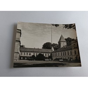 KOSZĘCIN KLASYCYSTYCZNY PAŁAC, MAŁY NAKŁAD, ZESPÓŁ ŚLĄSK