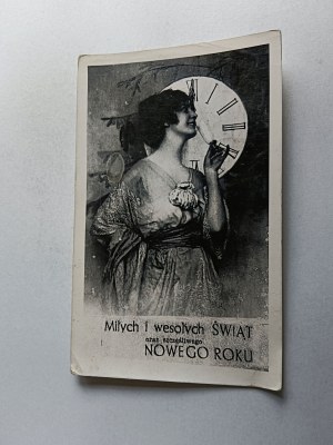 PHOTO WOMAN CLOCK NEW YEAR