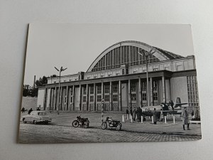 BOAT SPORTS HALL, SMALL CIRCULATION