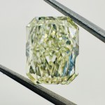 NATURAL POLISHED DIAMOND 5.09 NATURAL FANCY GREENISH LIGHT YELLOW -VS1 - IGI - AB50301