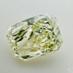 NATURAL POLISHED DIAMOND 5.09 NATURAL FANCY GREENISH LIGHT YELLOW -VS1 - IGI - AB50301