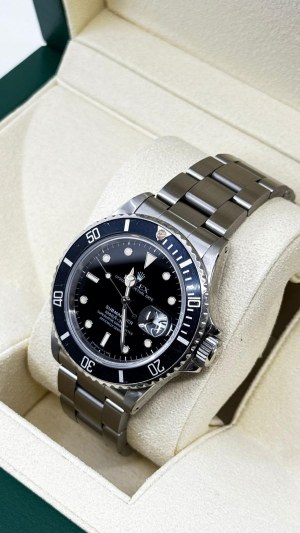 ROLEX SUBMARINER DATE YELLOW DIAL 168000