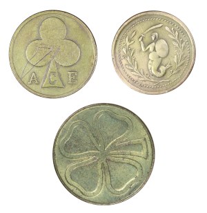Set of 3 game tokens