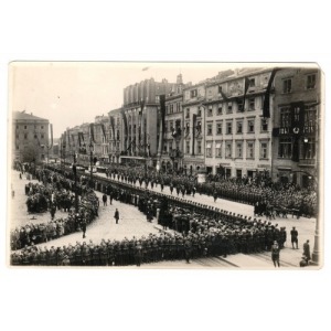 Sześć fotografii z pogrzebu Józefa Piłsudskiego, Kraków, 18 maja 1935