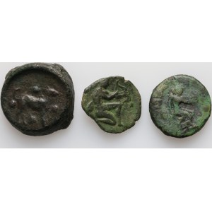 Grèce, Italie du Sud, ensemble de pièces en bronze, (3 pièces)