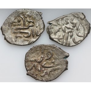 Crimean Khanate, set of 16th-century silver aqche, (3 pieces)
