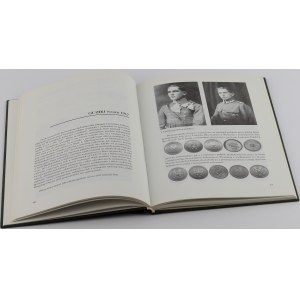 W. Boczkowski, M. Jaroszyński-Wolfram, K. Gładki, Buttons, A Guide for Collectors, Warsaw 1999.