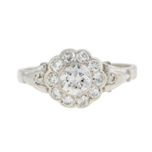 Daisy-shaped ring, mid-20th century.
