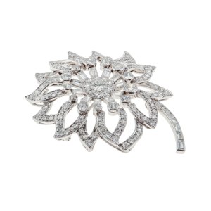 Brooch in the form of a flower, mid-20th century.