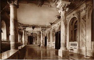 Budapest I. Királyi vár, ruhatár, belső. Csiky Foto (fl)