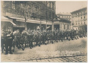 Budapest VI. Oktogon, Strassenkravalle, Militär in Bereitschaft auf der Strasse / utcai zavargások...