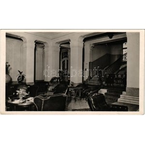 Budapest VIII. Dr. Pajor szanatórium és vízgyógyintézet, előcsarnok. Vas utca 17. (EK)